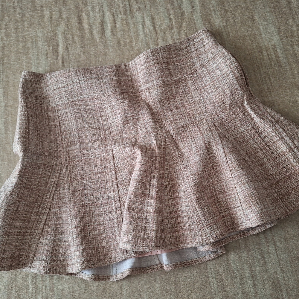 Elegant Tan Plaid Skirt